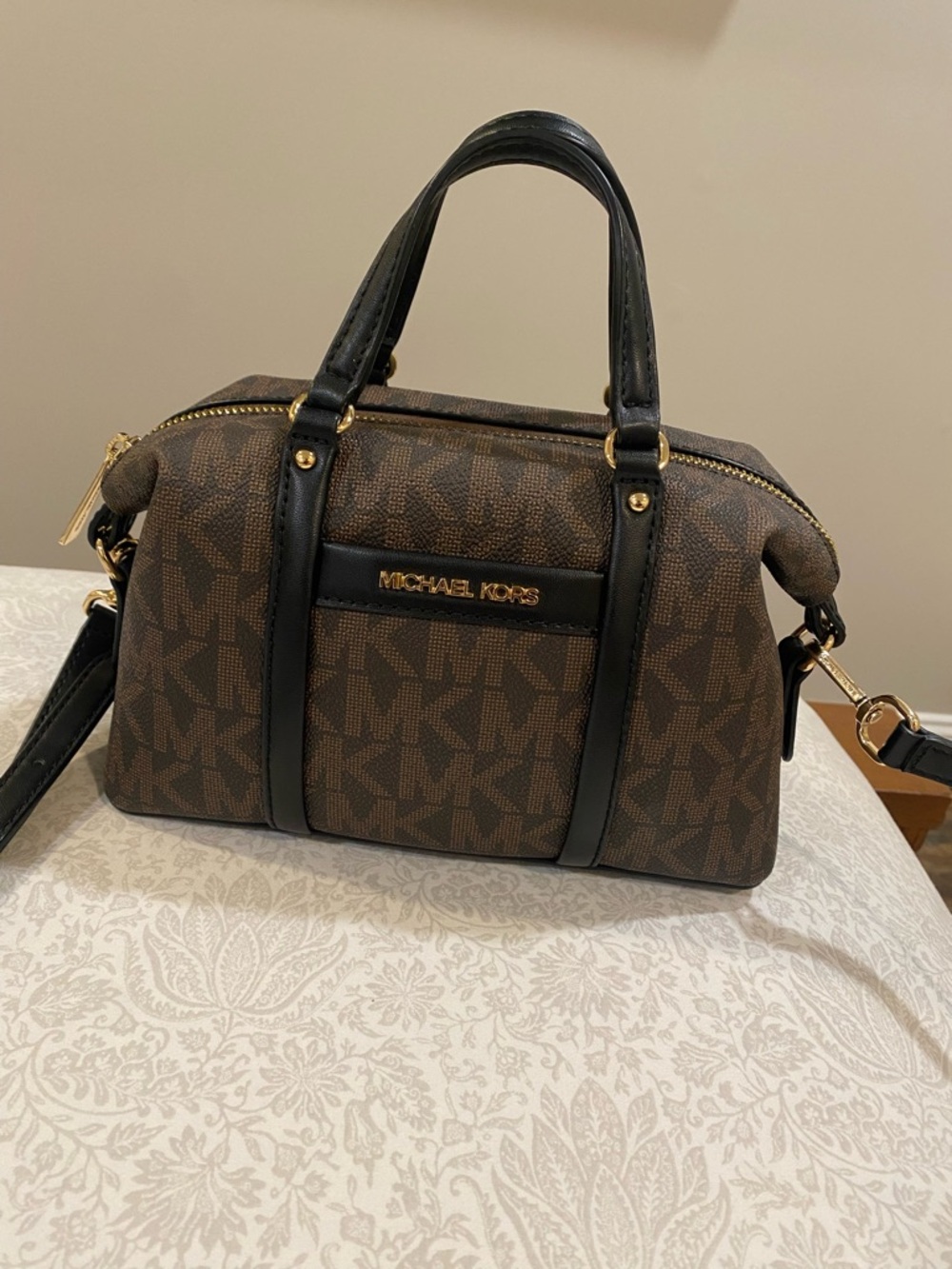 Michael Kors Becky Brown Monogram Satchel - Picture 2 of 9